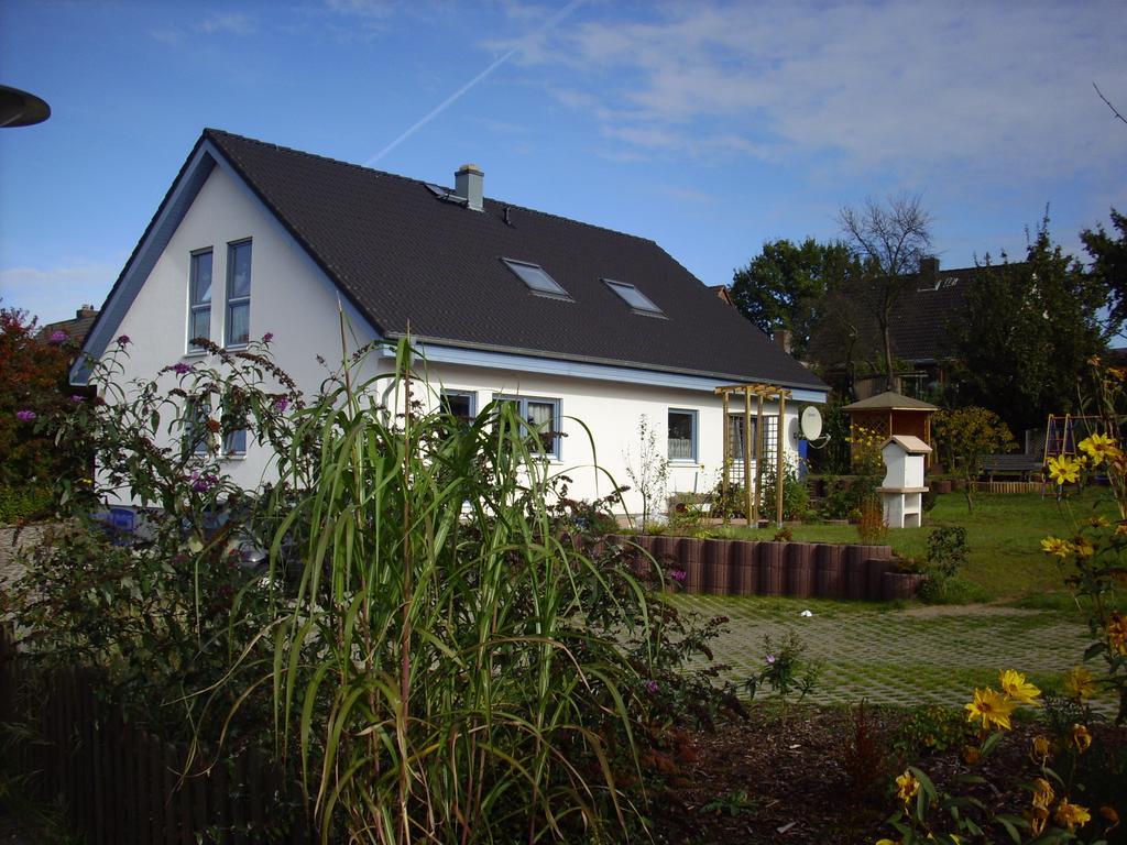 Ferienwohnung Familie Huebner 뤼베크 외부 사진
